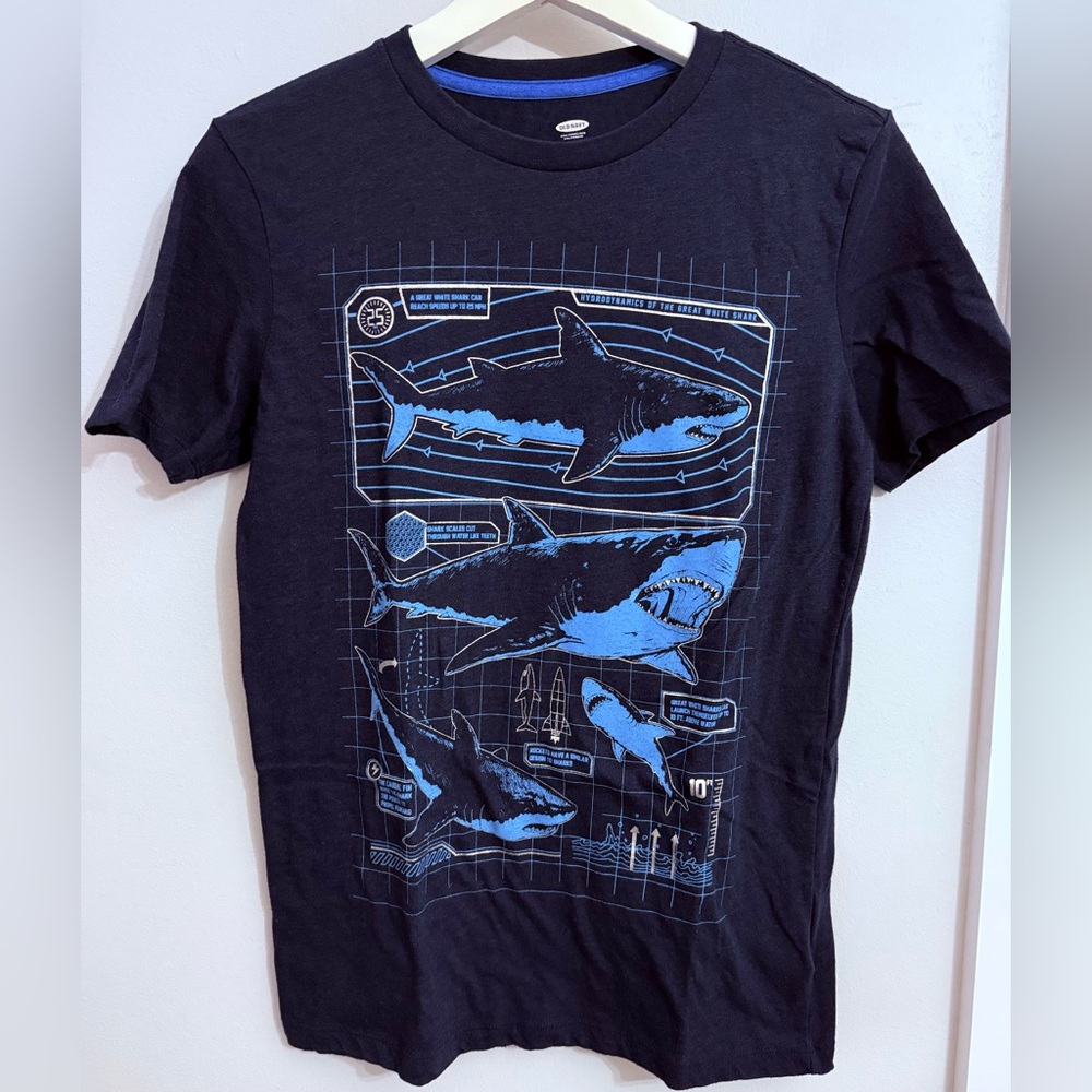 Old Navy Graphic T-Shirt